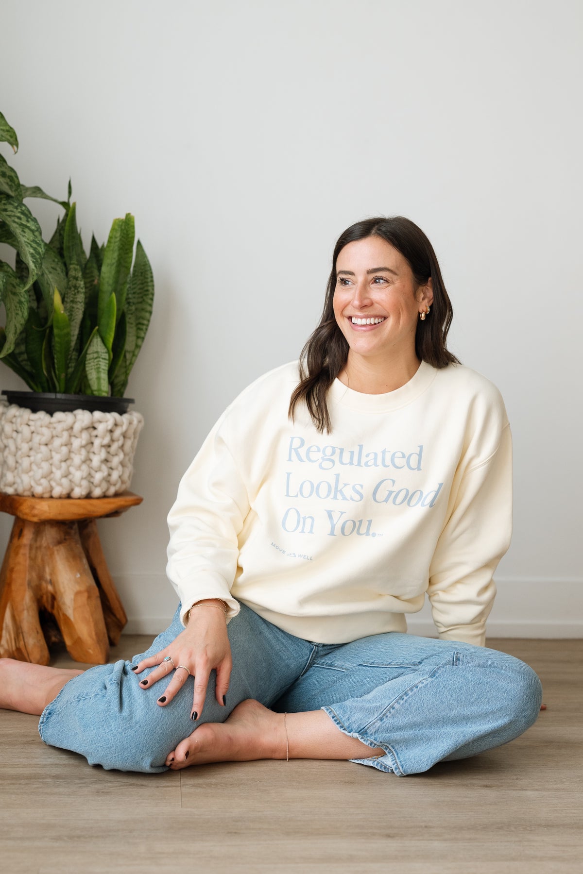Regulated Looks Good on You Sweatshirt Butter Yellow (limited edition)